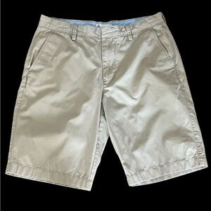 J. Crew Men’s 33 khaki tan flat front preppy shorts